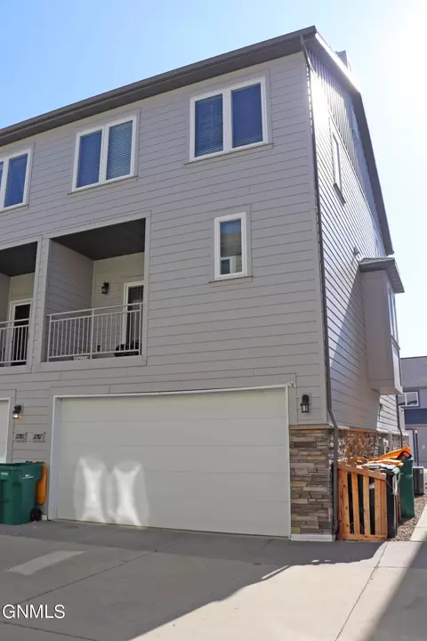 3207 Kenner, Bismarck, ND 58504 photo 10