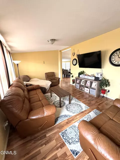 Living - 5604 Stoneview Ave, Williston, ND 58801 photo 2 of 2