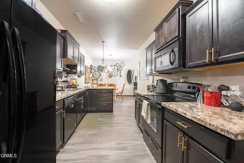 4435 Cumberland Loop, Bismarck, ND 58503 photo 5
