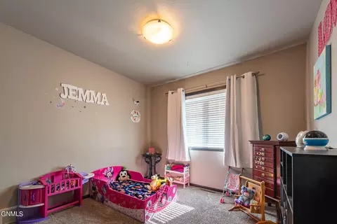 4435 Cumberland Loop, Bismarck, ND 58503 photo 11