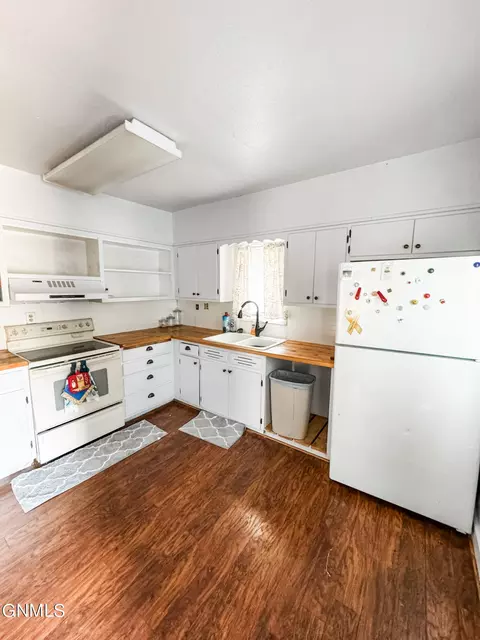 101 3rd Ave W, Westby, MT 59275 photo 7