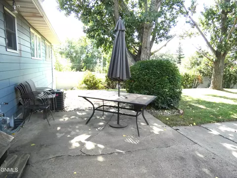 616 29th St, Bismarck, ND 58501 photo 47