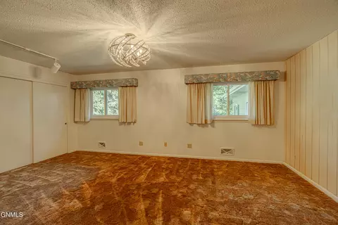 Bedroom - 925 Arthur Dr, Bismarck, ND 58501 photo 1 of 10