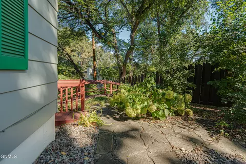 Exterior - 925 Arthur Dr, Bismarck, ND 58501 photo 15 of 21