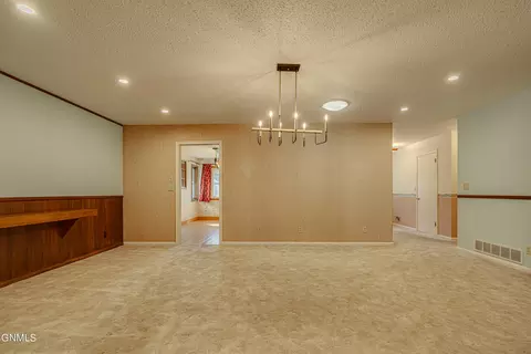 Dining - 925 Arthur Dr, Bismarck, ND 58501 photo 1 of 1