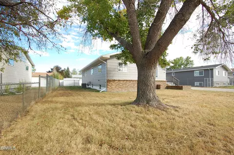 306 12th Ave SW, Sidney, MT 59270 photo 28