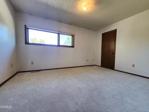 411 Apollo Ave, Bismarck, ND 58503 photo 27