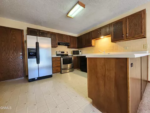 411 Apollo Ave, Bismarck, ND 58503 photo 13