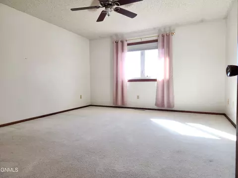 411 Apollo Ave, Bismarck, ND 58503 photo 20
