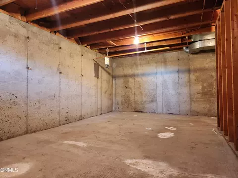 411 Apollo Ave, Bismarck, ND 58503 photo 31