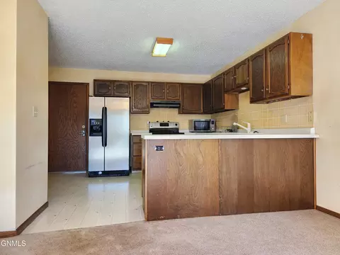411 Apollo Ave, Bismarck, ND 58503 photo 11