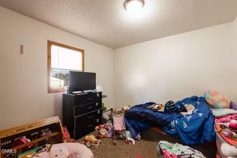 508 10th Ave SW, Mandan, ND 58554 photo 8