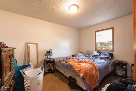 508 10th Ave SW, Mandan, ND 58554 photo 6