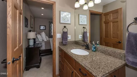 Bath - 5414 Calvert Dr, Bismarck, ND 58503 photo 7 of 7