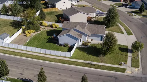 View/Area - 5414 Calvert Dr, Bismarck, ND 58503 photo 8 of 17