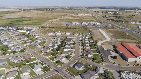 View/Area - 5414 Calvert Dr, Bismarck, ND 58503 photo 13 of 17