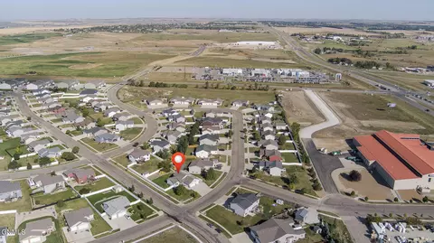 View/Area - 5414 Calvert Dr, Bismarck, ND 58503 photo 3 of 17