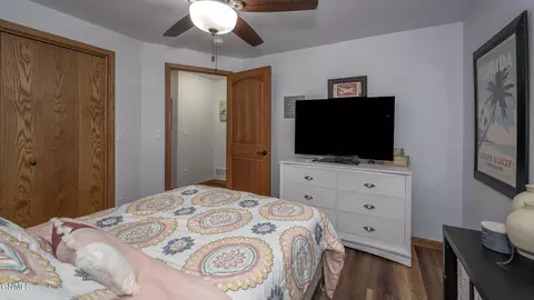 Bedroom - 5414 Calvert Dr, Bismarck, ND 58503 photo 2 of 6