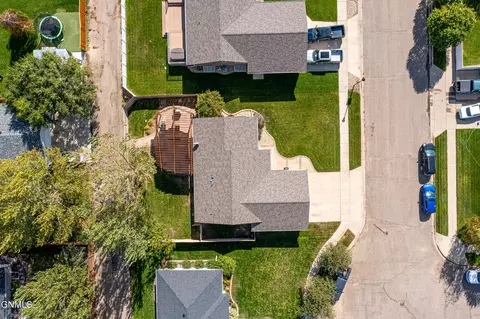 2322 18th Cir W, Williston, ND 58801 photo 8