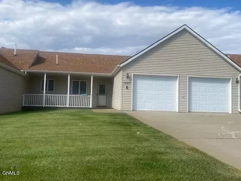 1307 2nd Ave NW, Beulah, ND 58523