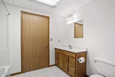 Bath - 1825 14th Ave W, Williston, ND 58801 photo 5 of 6