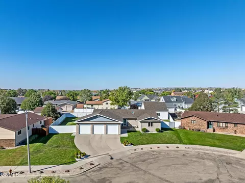 View/Area - 1825 14th Ave W, Williston, ND 58801 photo 1 of 5