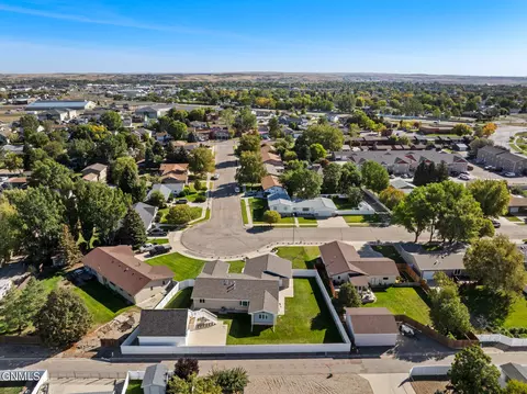 View/Area - 1825 14th Ave W, Williston, ND 58801 photo 4 of 5