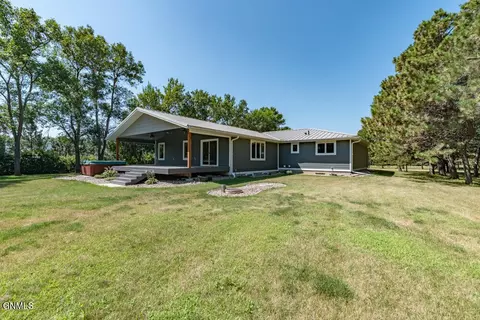 Exterior - 655 Bristol Dr, Bismarck, ND 58501 photo 7 of 7