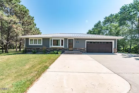 Exterior - 655 Bristol Dr, Bismarck, ND 58501 photo 1 of 7