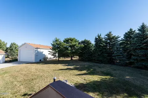 Exterior - 3851 Prairie Pines Loop, Bismarck, ND 58503 photo 8 of 12