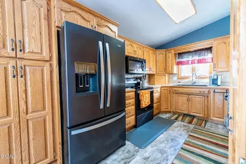 Kitchen - 3851 Prairie Pines Loop, Bismarck, ND 58503 photo 1 of 2