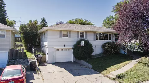 603 13 St NW, Mandan, ND 58554