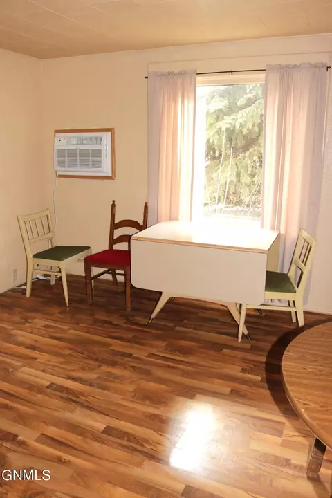 Dining - 2 3rd Ave NE, Kulm, ND 58456 photo 1 of 4