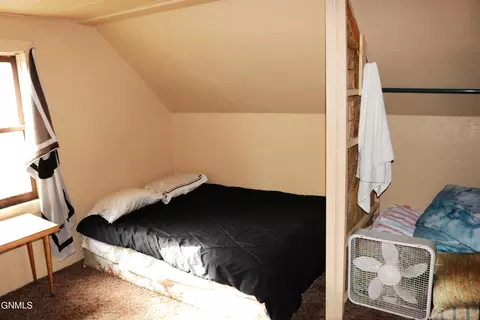Bedroom - 2 3rd Ave NE, Kulm, ND 58456 photo 3 of 9