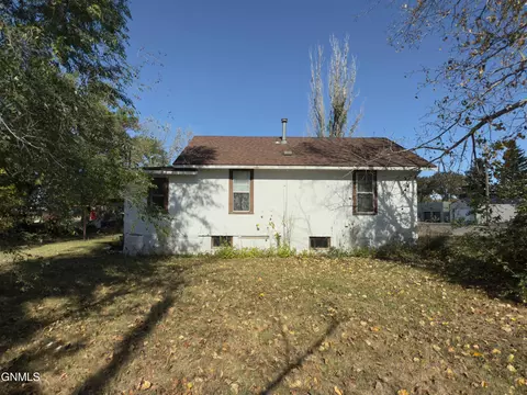 618 4th St SE, Stanley, ND 58784 photo 16