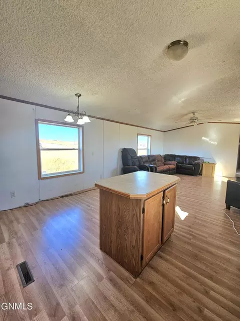 14590 50c St, Williston, ND 58801 photo 7