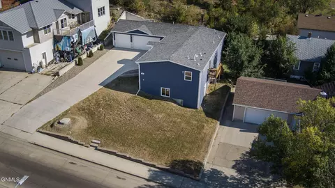 Other - 504 Collins Ave, Mandan, ND 58554 photo 19 of 22