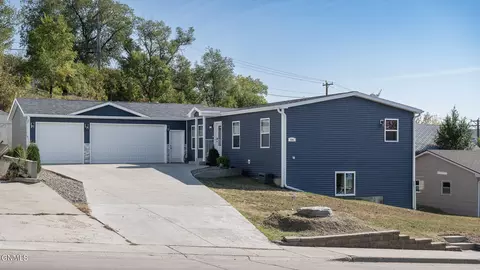 Other - 504 Collins Ave, Mandan, ND 58554 photo 16 of 22