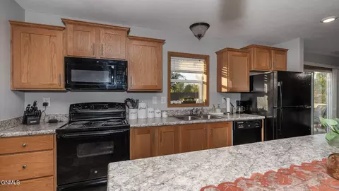 Kitchen - 504 Collins Ave, Mandan, ND 58554 photo 3 of 6