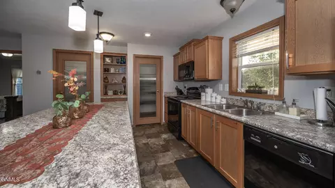Kitchen - 504 Collins Ave, Mandan, ND 58554 photo 5 of 6