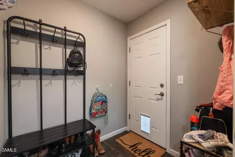 1266 Eagle Crest Loop, Bismarck, ND 58503 photo 11