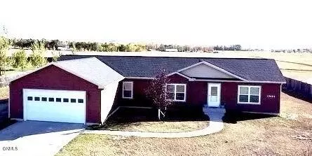 13424 Sarah Jane St NW, Williston, ND 58801