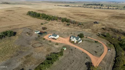 12817 30th St SW, Belfield, ND 58622