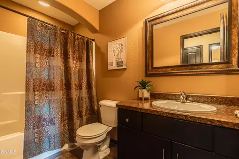 Bath - 1726 Calgary Loop, Bismarck, ND 58503 photo 1 of 4