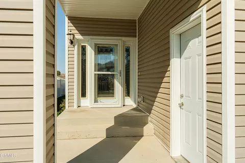 Exterior - 1726 Calgary Loop, Bismarck, ND 58503 photo 2 of 20