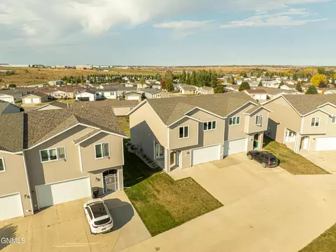 View/Area - 1726 Calgary Loop, Bismarck, ND 58503 photo 8 of 8