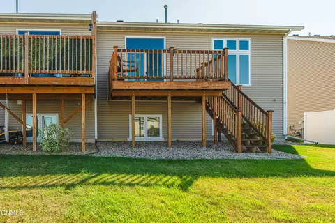 Exterior - 1726 Calgary Loop, Bismarck, ND 58503 photo 12 of 20