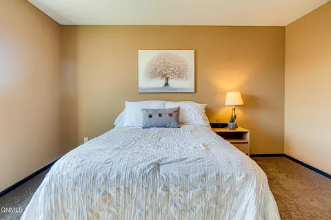 Bedroom - 1726 Calgary Loop, Bismarck, ND 58503 photo 2 of 5