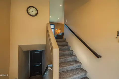 Entry Way - 1726 Calgary Loop, Bismarck, ND 58503 photo 6 of 9