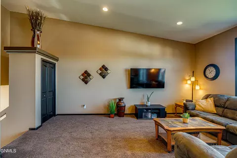Living - 1726 Calgary Loop, Bismarck, ND 58503 photo 4 of 4